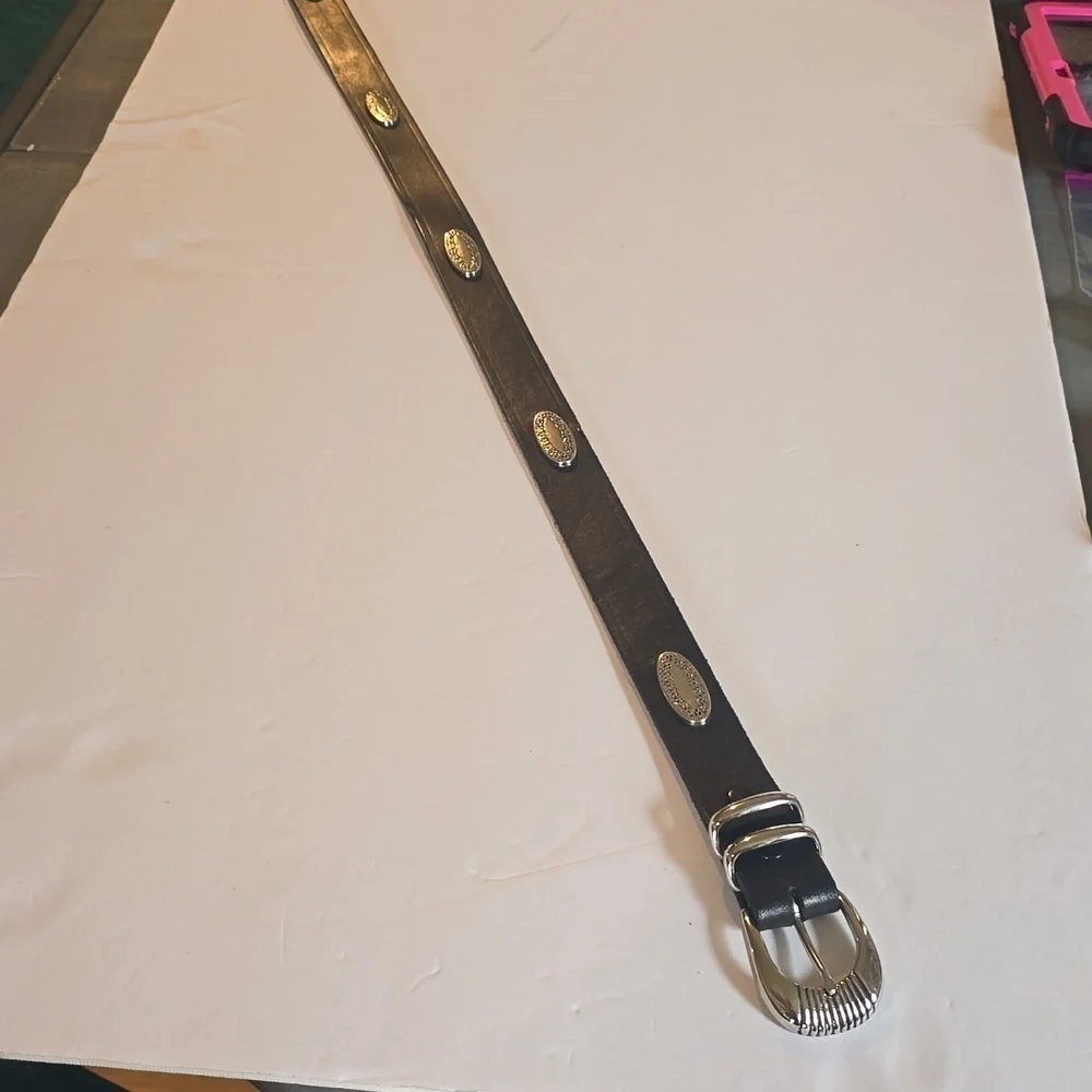 Womens Black Leather belt Silver Oblong Filigree Embellishments Sz.34